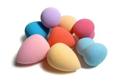 リキッドファンデーションにおすすめのスポンジは？コスパ最強のツヤ肌メイクアイテム10選♪