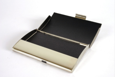 メンズ・レディースのおすすめ名刺入れ14選