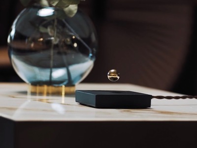 ストレスから解放される？不思議な空中浮遊インテリア「Buda Ball」