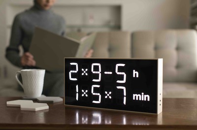 遊び心に溢れ、これまでにない表現で話題！フレンチテックのインテリア家電「ALBERT CLOCK 2」