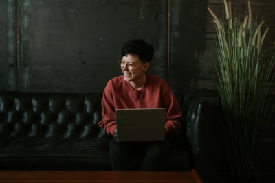 DMM WEBCAMPでプログラミングを学ぶ！特徴や評判などを調査