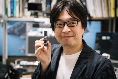 ライフハッカーの必需品は「塗るアロマ」 ライフハックの原点を語る【Moovooモノ語り】