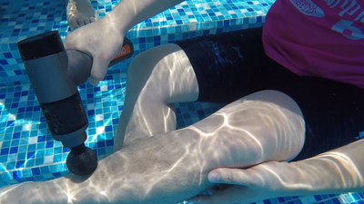 防水ポータブルマッサージガン「Geneinno GT-1」、お風呂で巣ごもりエステを実現