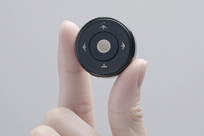 指先ですべてを操る！コインサイズの小型ワイヤレスマウス「ProLab Mouse」