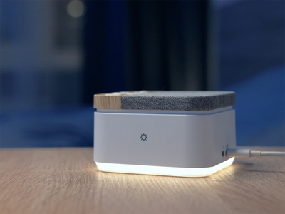 29種の癒し音で心地よい眠りをサポート！ナイトライト付きホワイトノイズマシン「Zizzz Sol」