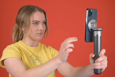 スマホ動画撮影に必要なもの全部入り！ 自撮り棒も三脚も付属、編集までできるオールインワンセット「LUMASHOT」