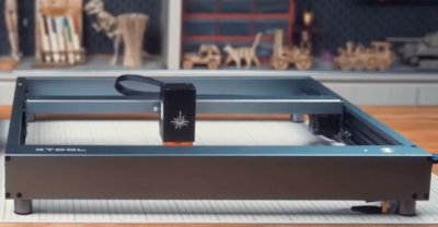 誰でも気軽にモノづくり！? 切断、彫刻が簡単にできる、高性能レーザー加工機「xTool D1」