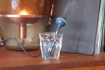 コップに挿すだけのコンパクトな加湿器『エクリアミスト』【半歩未来のライフスタイル】