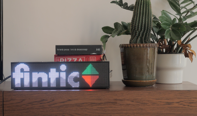 投資家の味方！? 金融情報をオシャレにチェックできる、おうちに置けるサイネージ「Fintic」
