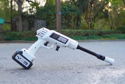 コードレスで高水圧！あらゆる場面で活躍できる万能洗浄機「HELLO LEIBOO」