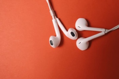 イヤホンのスプリッターとは？使い方やおすすめ商品を解説