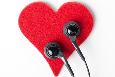 イヤホンのエージングの方法は？　やり方や効果について