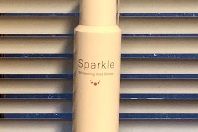 スパークルホワイトニングミストローションで潤い肌へ！効果をレビュー