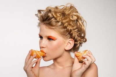 オレンジアイシャドウのおすすめ9選 メイクをワンランクアップする選び方