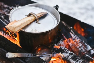 キャンプキッチンをこだわろう！おしゃれポイントから自作方法まで解説