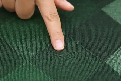 〈プロ解説〉ニットの穴を修理する方法とは？ キレイに直すやり方を紹介