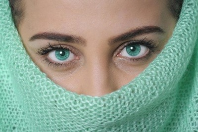 つけまつげおすすめ10選【自然に目元の印象UP】