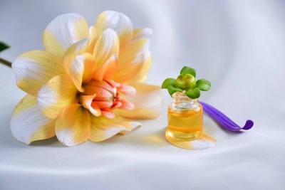 【40代】クレンジングオイルおすすめ10選 ツヤ肌を手に入れたい方に人気の商品