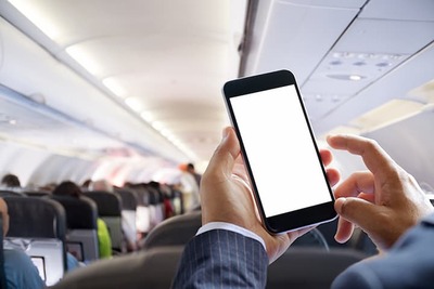 飛行機に持ち込めるモバイルバッテリーの容量は？ おすすめ品も紹介！