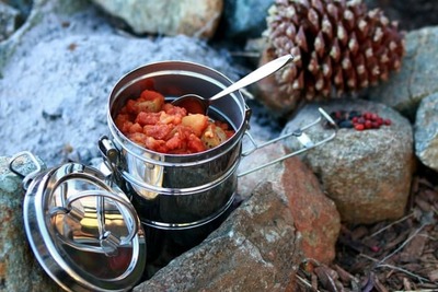 美味しいご飯でキャンプが充実！簡単で美味しい料理を作るポイントとは？