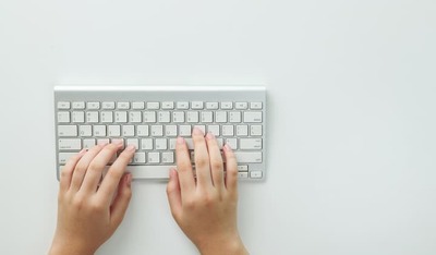 ノートパソコン向け外付けキーボードおすすめ3選！目的別の選び方や高性能モデルも紹介