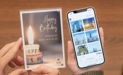 スマホをかざすだけで思い出が蘇る！ NFC搭載フォトフレーム「Smart Photo」