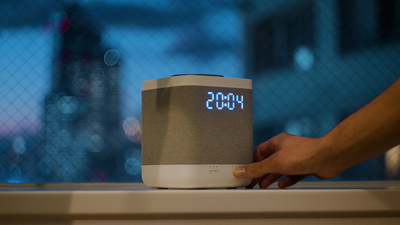 眠りにこだわり、3Dサウンドとアロマスピーカー「nemcaro」