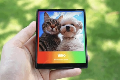 あえて小さく！　ましかくスマートフォン「MindOne Pro」